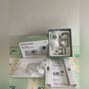 Momcozy 5.5'' Full HD Video Baby Monitor - White BM03